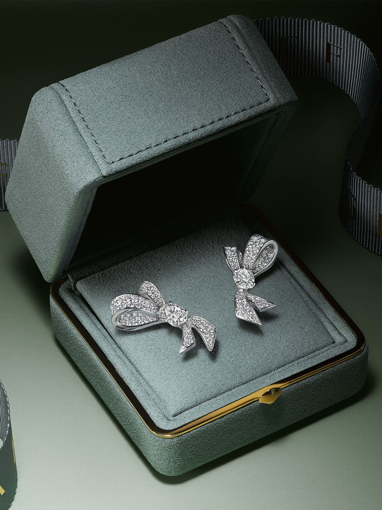 ホーム | ダイヤモンド | グラフ (GRAFF) 公式